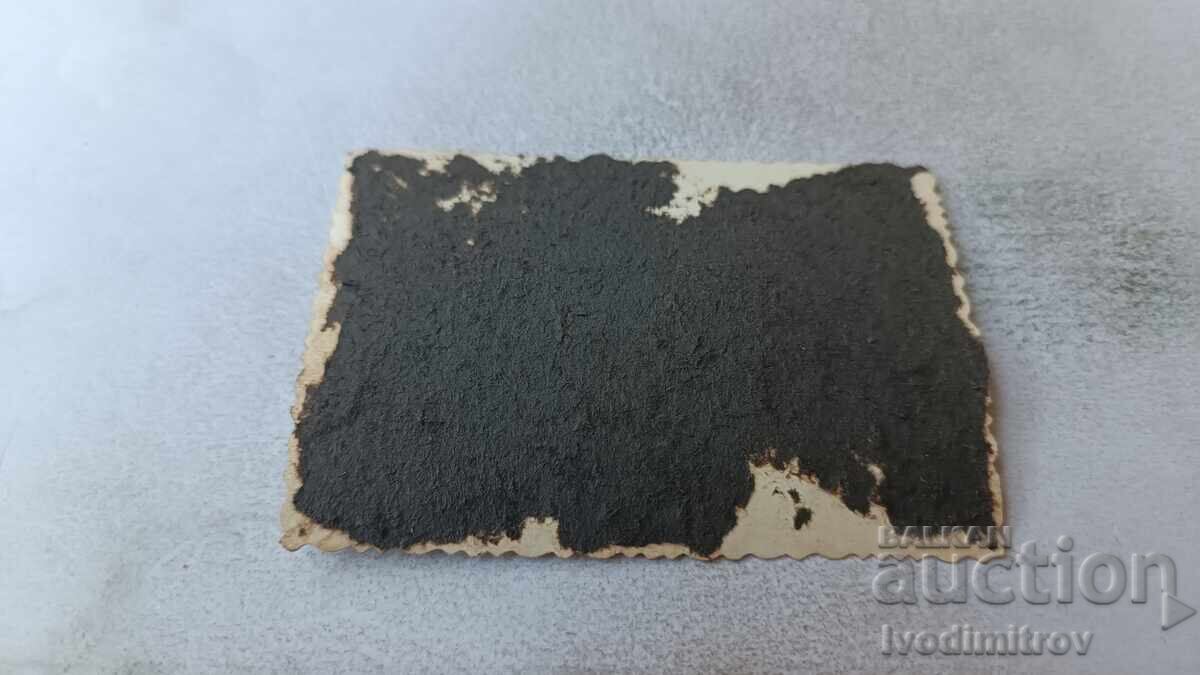 Licitație Fotografie Bărbați în fața Primăriei Breaza