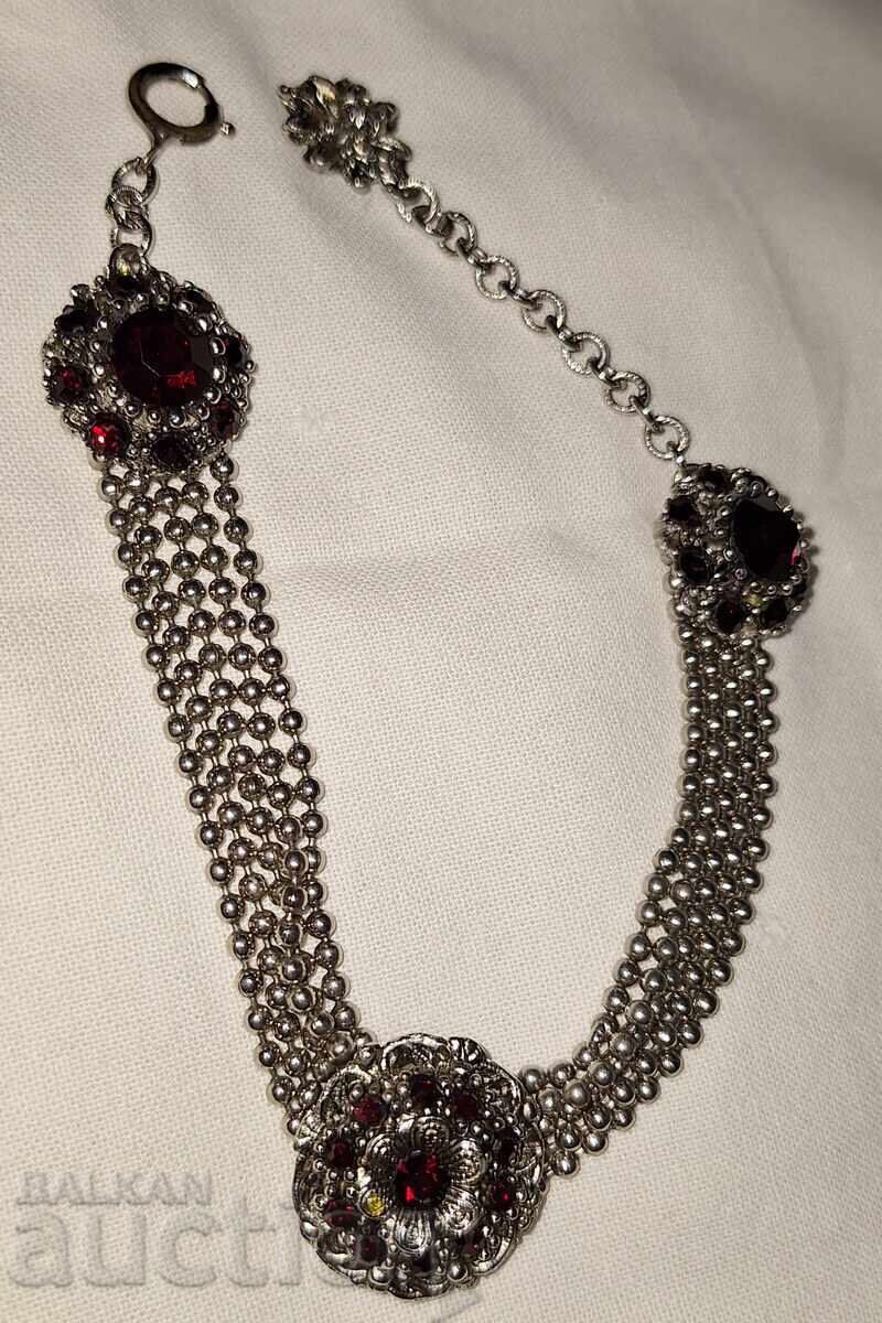 Beautiful vintage women's bracelet with red stones