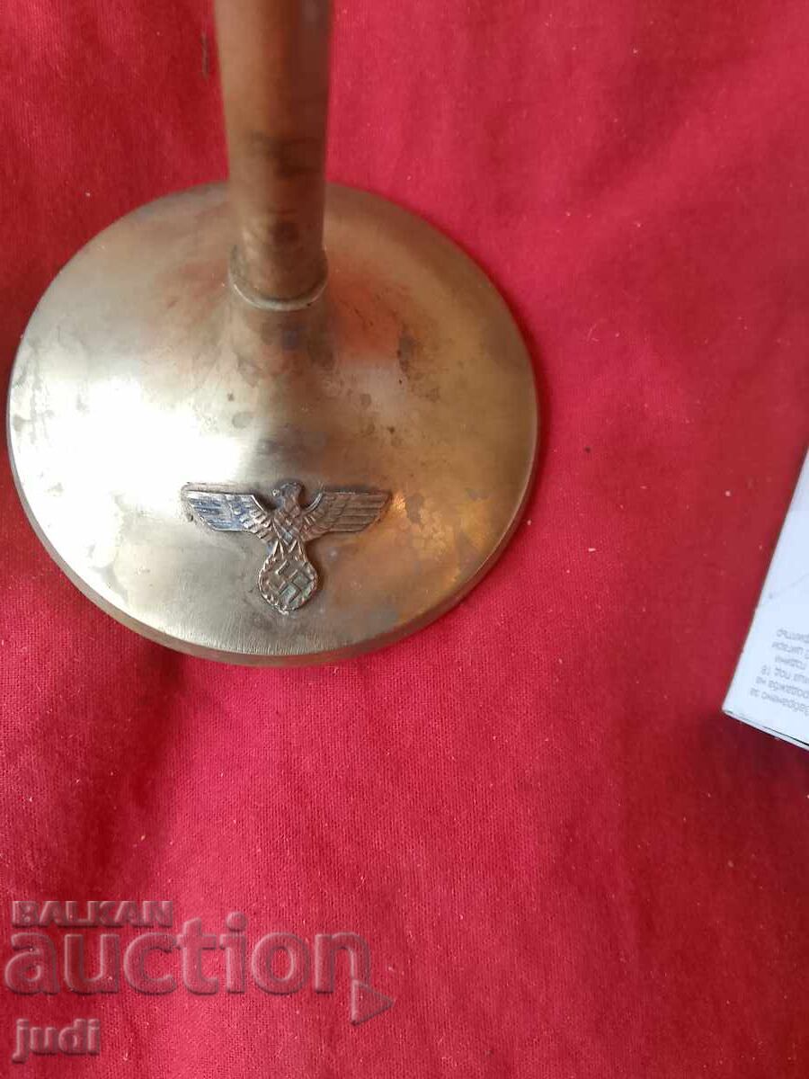 Τρίτο Ράιχ υπέροχο κηροπήγιο με βίδα με τιμή 40.00 BGN | € 20.45