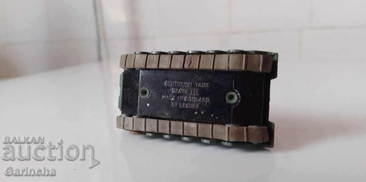 Matchbox Anglia 1/64 - 5 Matchbox Anglia 1/64 - 5