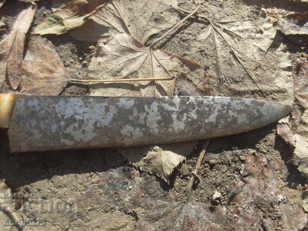 Auction OLD LARGE KNIFE CHIRIN BUFFALO HORN EAGLE HEAD Auction OLD LARGE KNIFE CHIRIN BUFFALO HORN EAGLE HEAD