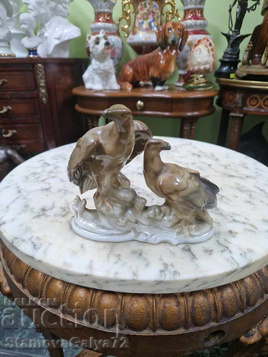 Стара много рядка порцеланова фигура Fraureuth Стара много рядка порцеланова фигура Fraureuth