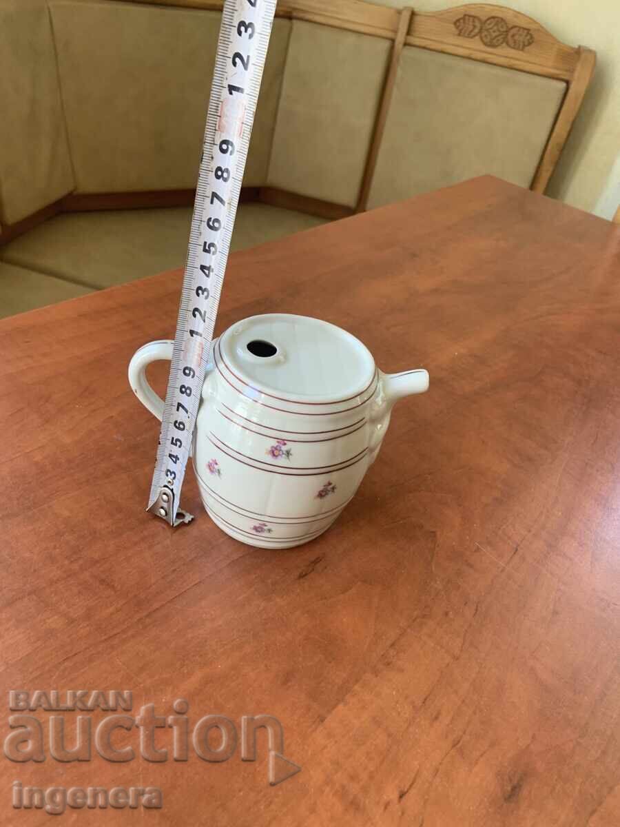 Πορσελάνινη τσαγιέρα με κανάτα από την Σοσιαλιστική Βουλγαρία με τιμή 9.00 BGN | € 4.60