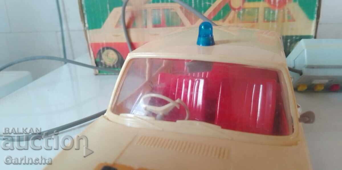 Licitație WARTBURG 353 DDR RDG PIKO ANKER 1/15