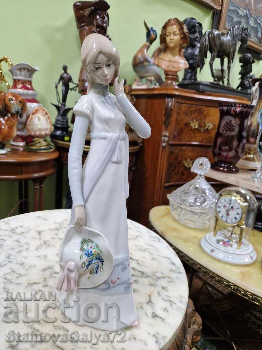 Δημοπρασία Εξαιρετικό αντίκα πορσελάνινο ειδώλιο Casades