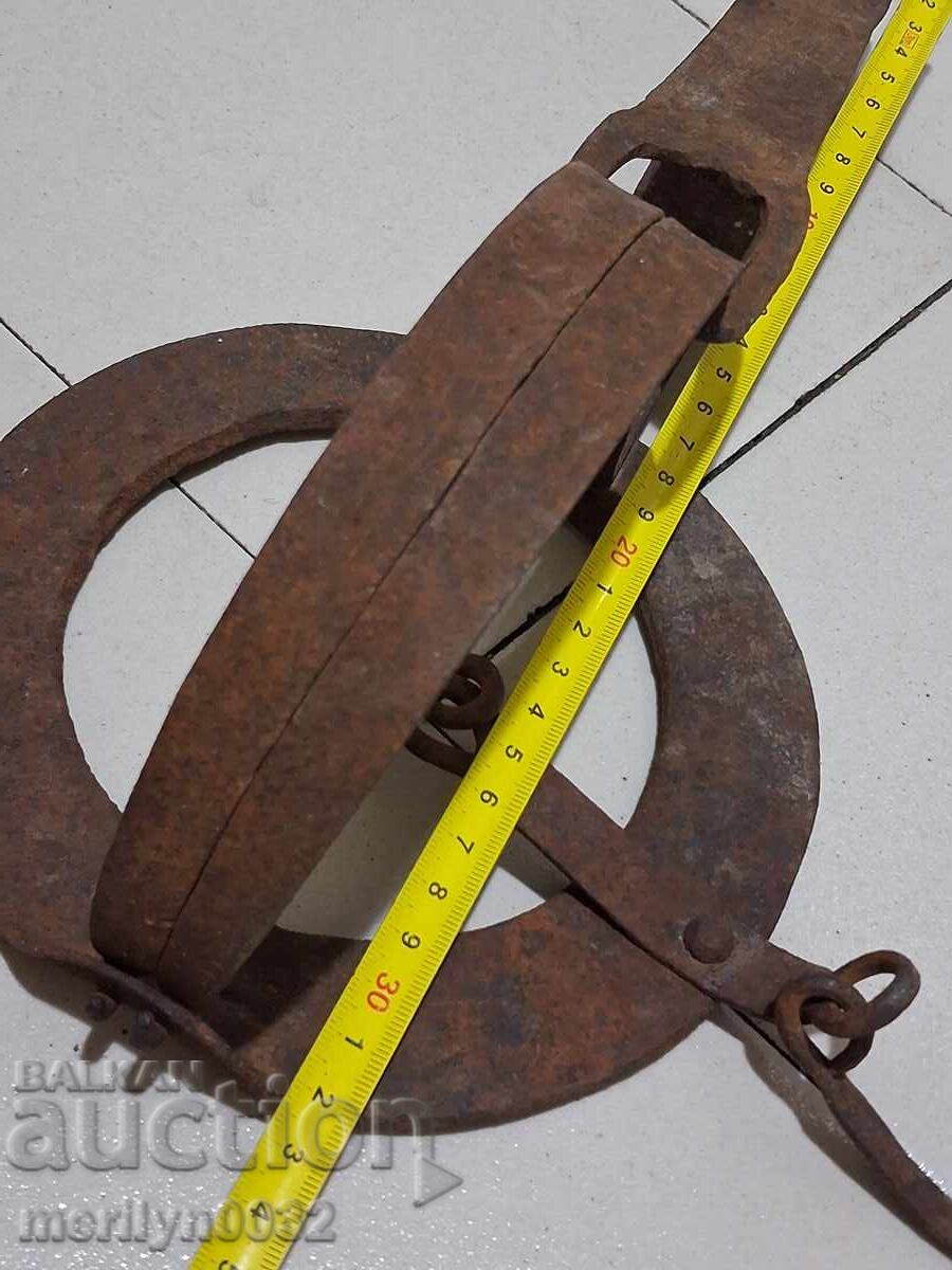 Σφυρήλατο σίδερο από σφυρήλατο ράμφος παγίδα στο χέρι - 5 Σφυρήλατο σίδερο από σφυρήλατο ράμφος παγίδα στο χέρι - 5