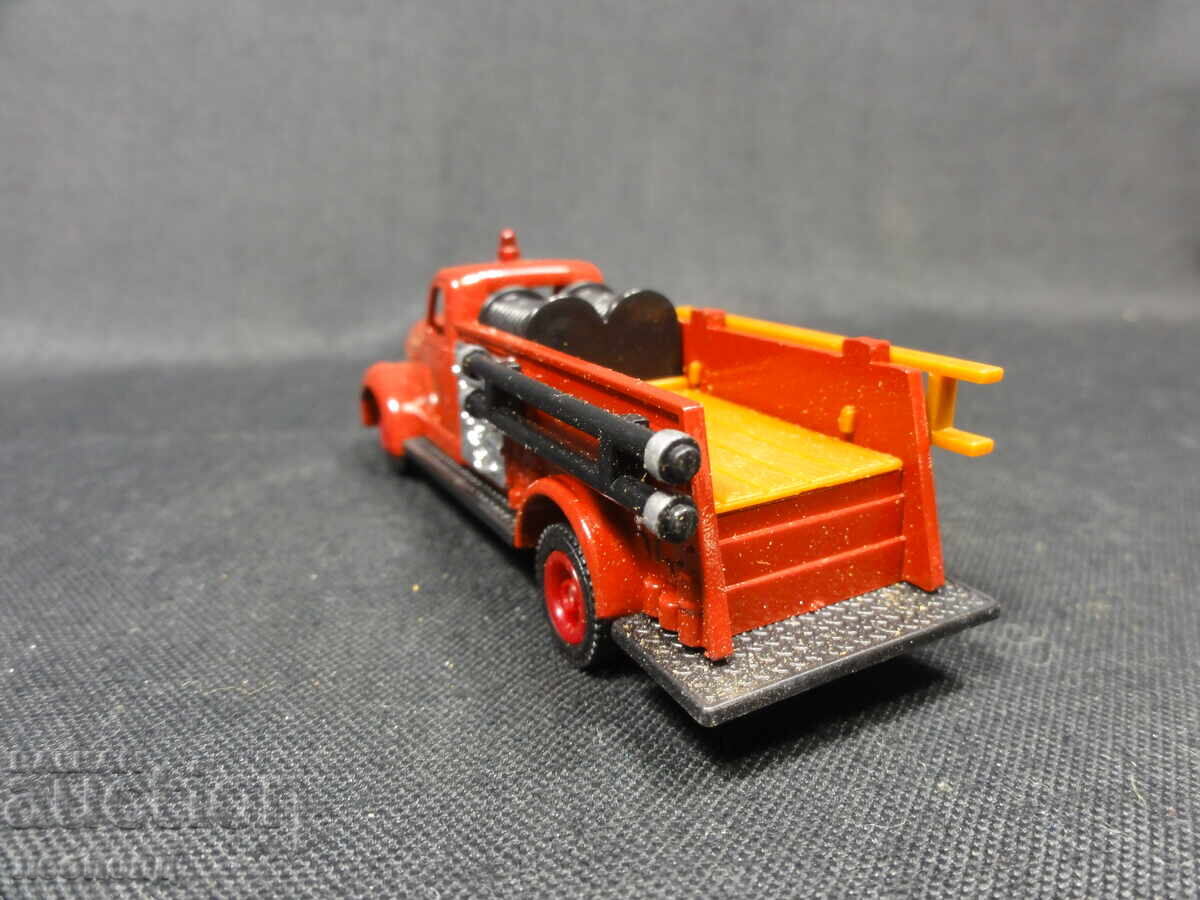 Auction  1/64 RETRO METAL CAR FIRE TRUCK AHRENS-FOX GRELL