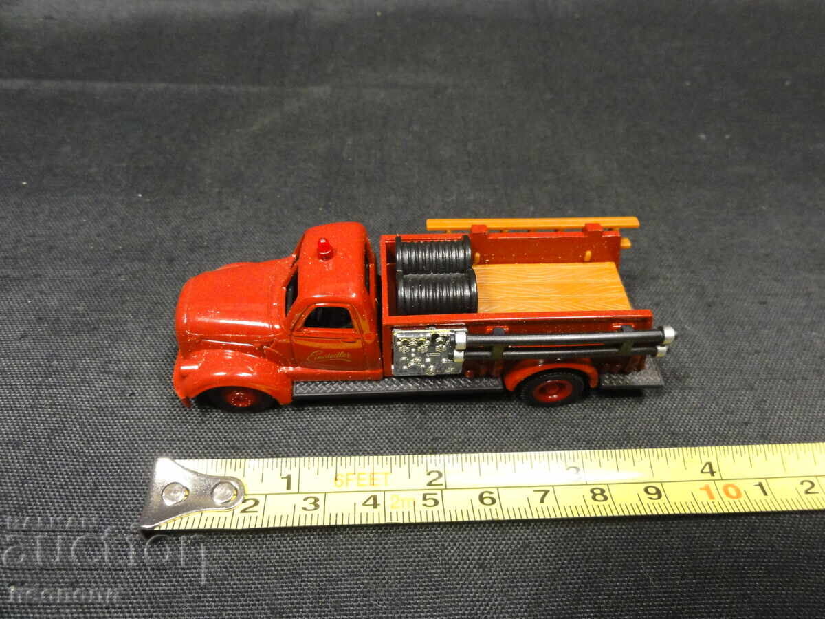 1/64 RETRO METAL CAR FIRE TRUCK AHRENS-FOX GRELL - 7
