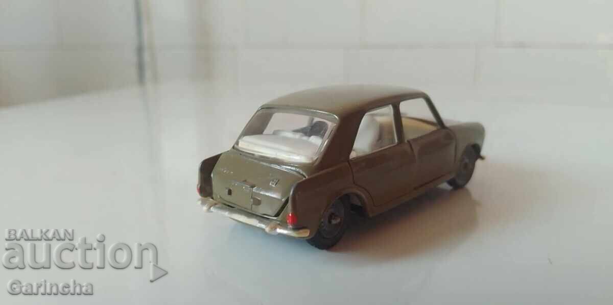 Delivery of Old Russian model Innocenti Morris 1/43 USSR Delivery of Old Russian model Innocenti Morris 1/43 USSR