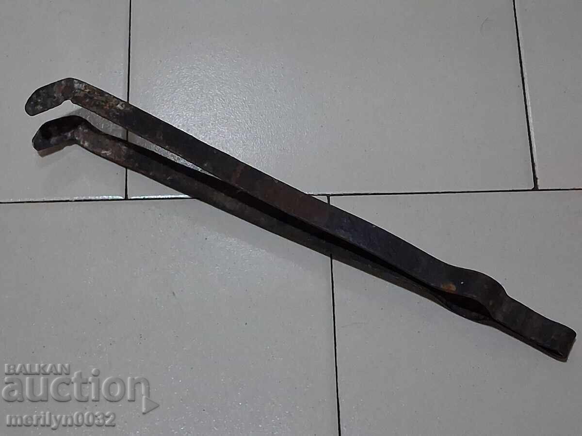 Licitație Dilaf vechi, clește, fier forjat pentru cuptor