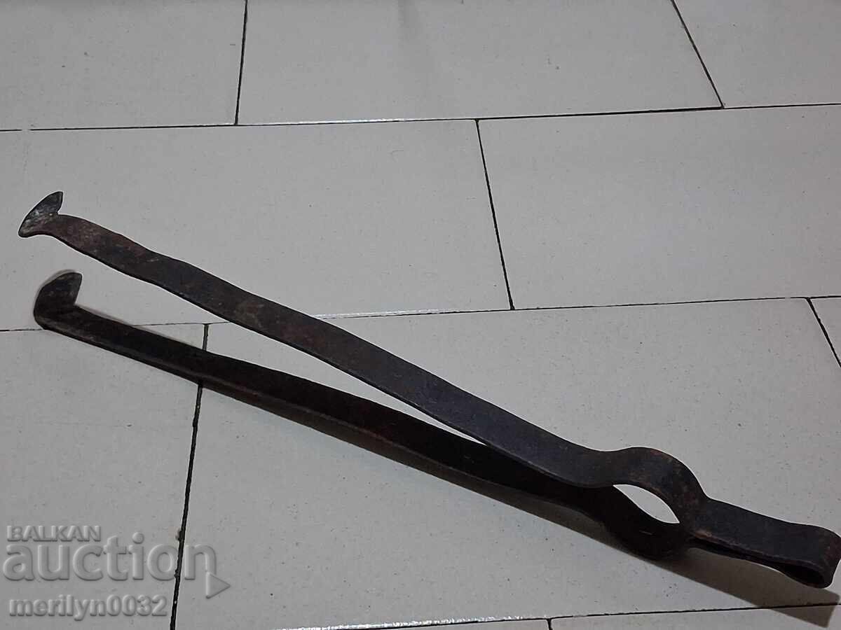 Livrarea Dilaf vechi, clește, fier forjat pentru cuptor
