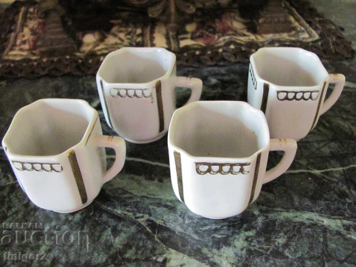 Παλιά πορσελάνινα φλιτζάνια με επιχρύσωση - Βουλγαρία, μαρκαρισμένα