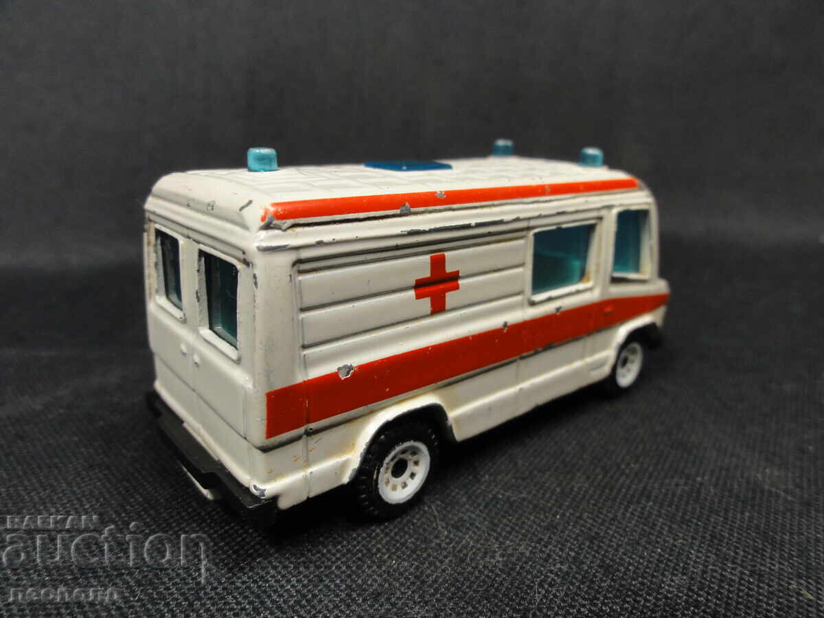 Delivery of OLD RETRO METAL CAR SIKU GERMANY MERCEDES AMBULANCE