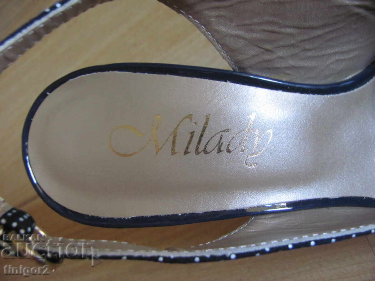 Licitație Pantofi de damă cu toc Milady, număr 39, toc 7cm