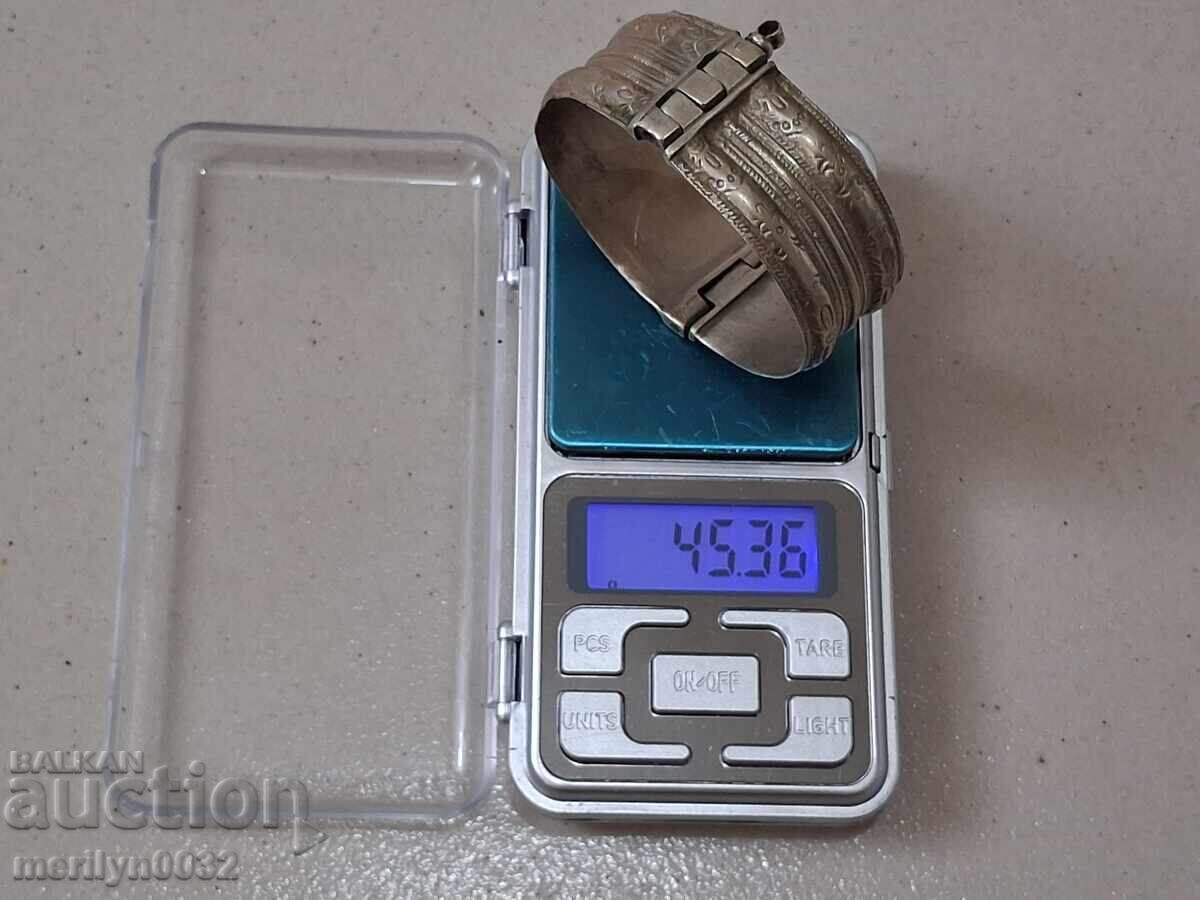 Доставка на Възрожденска сребърна гривна с щифт сребро накит бижу носия