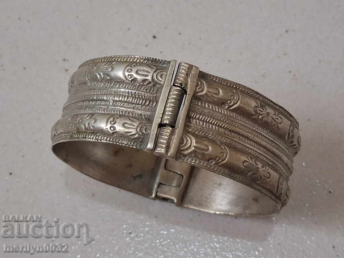 Възрожденска сребърна гривна с щифт сребро накит бижу носия - 5