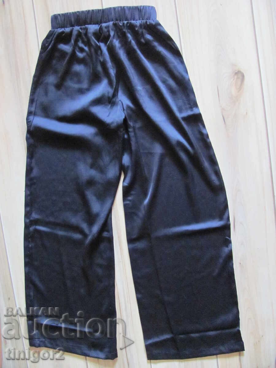 Δημοπρασία Νέο με ετικέτα μαύρο γυναικείο παντελόνι, μέγεθος S Δημοπρασία Νέο με ετικέτα μαύρο γυναικείο παντελόνι, μέγεθος S