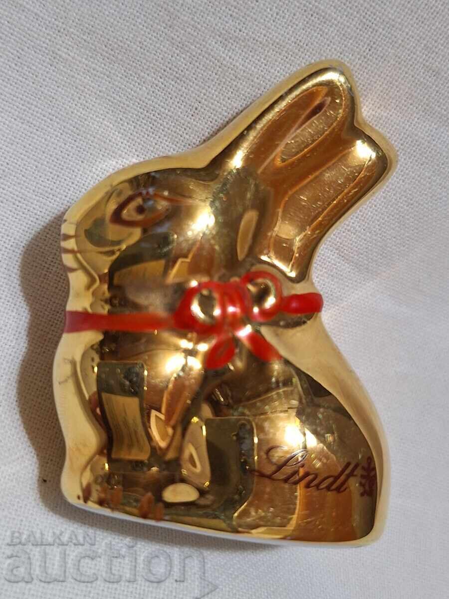 Стара порцеланова фигура--зайче--Lindth--Villeroy Boch
