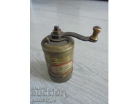 №*8157 παλιά χειροκίνητη μηχανή άλεσης από ορείχαλκο – HazerBaba