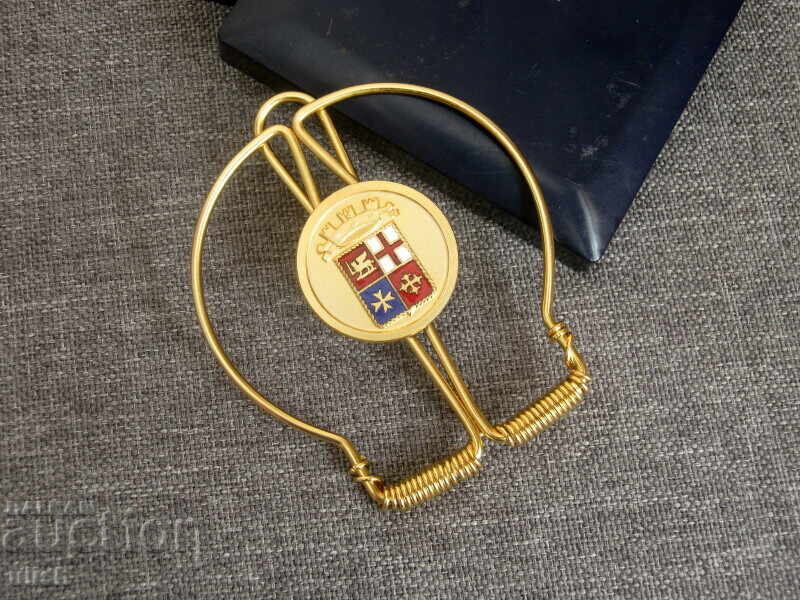 Луксозна щипка с кралски флагове позлатена Луксозна щипка с кралски флагове позлатена