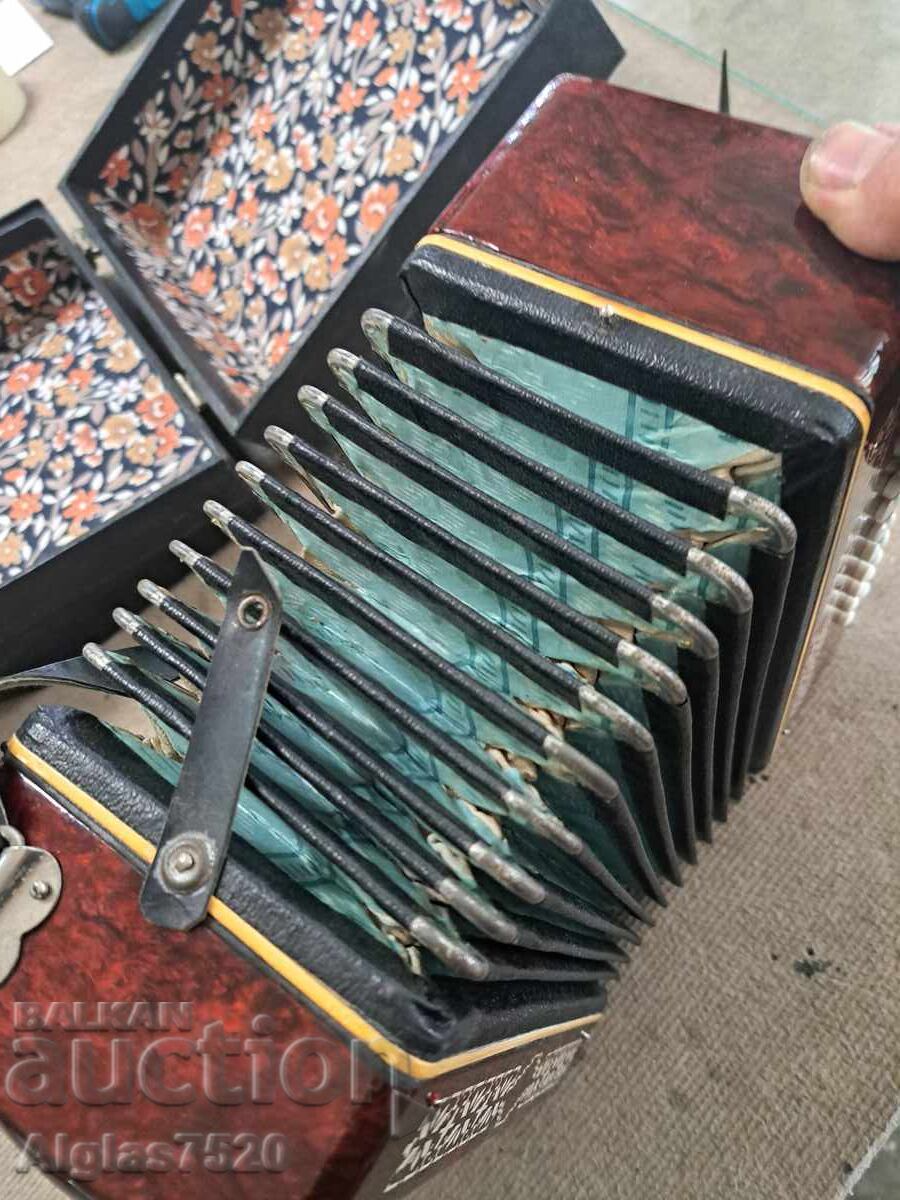 Παλιό ρωσικό ακορντεόν τύπου "Γκαρμόσκα" - 7 Παλιό ρωσικό ακορντεόν τύπου "Γκαρμόσκα" - 7