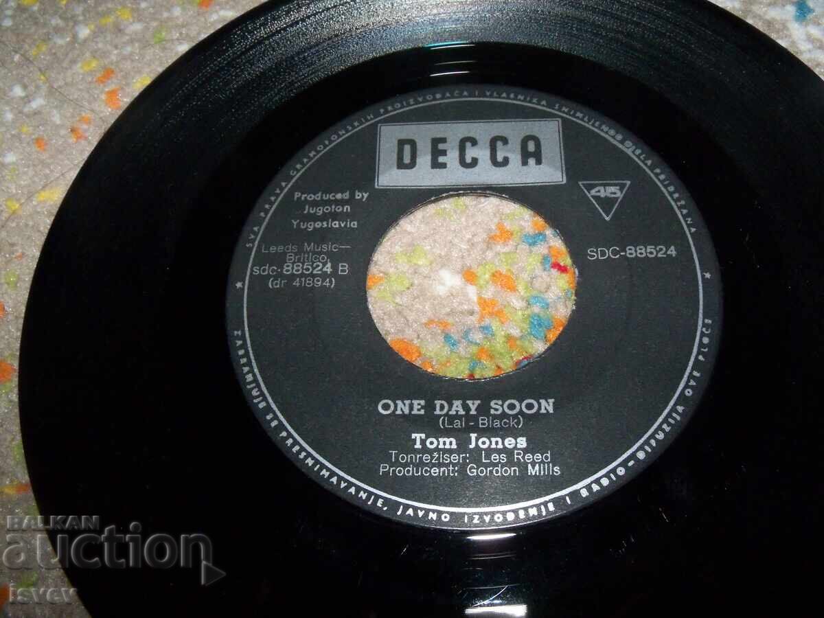 Том Джоунс, малка плоча със сингли с цена 8.00 лв. | € 4.09