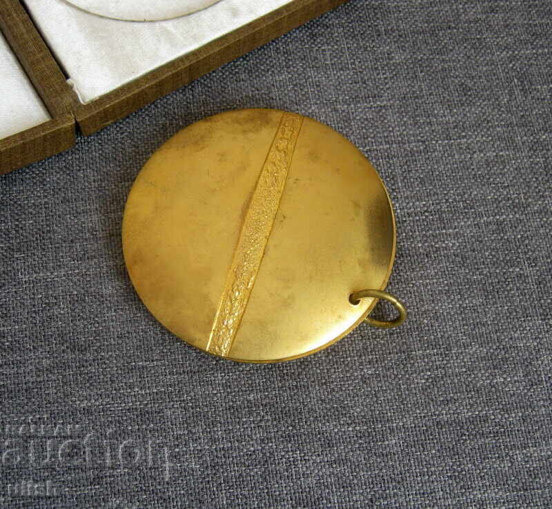 SP Reklama μετάλλιο πλακέτα βραβευτικό σήμα από το σοσιαλισμό κουτί με τιμή 99.00 BGN | € 50.62