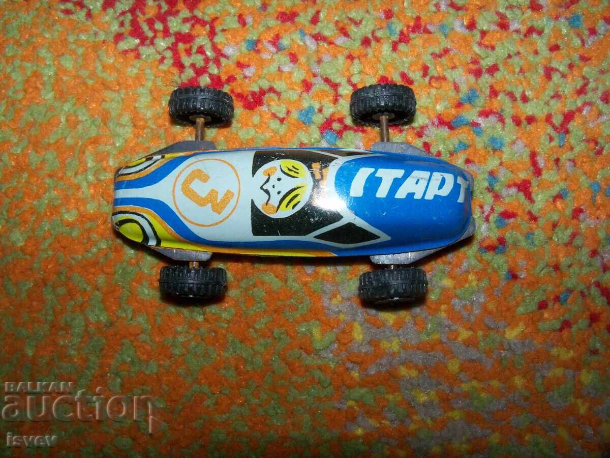 Παράδοση Μικρό μεταλλικό αυτοκινητάκι Σταρτ Νο. 3, σοσιαλιστικό παιχνίδι Παράδοση Μικρό μεταλλικό αυτοκινητάκι Σταρτ Νο. 3, σοσιαλιστικό παιχνίδι