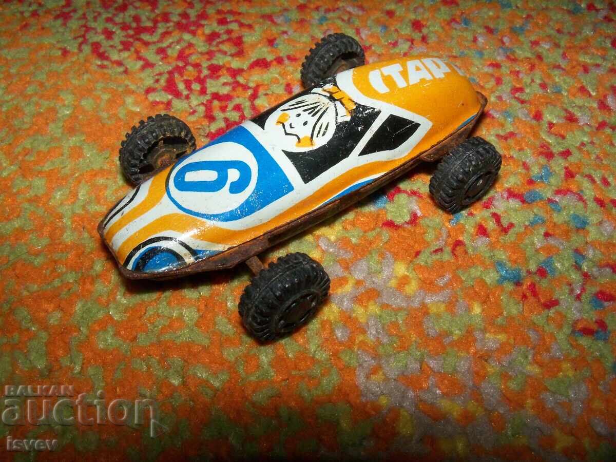 Μικρό μεταλλικό αυτοκινητάκι Σταρτ Νο. 6, σοσιαλιστικό παιχνίδι με τιμή 10.00 BGN | € 5.11 Μικρό μεταλλικό αυτοκινητάκι Σταρτ Νο. 6, σοσιαλιστικό παιχνίδι με τιμή 10.00 BGN | € 5.11