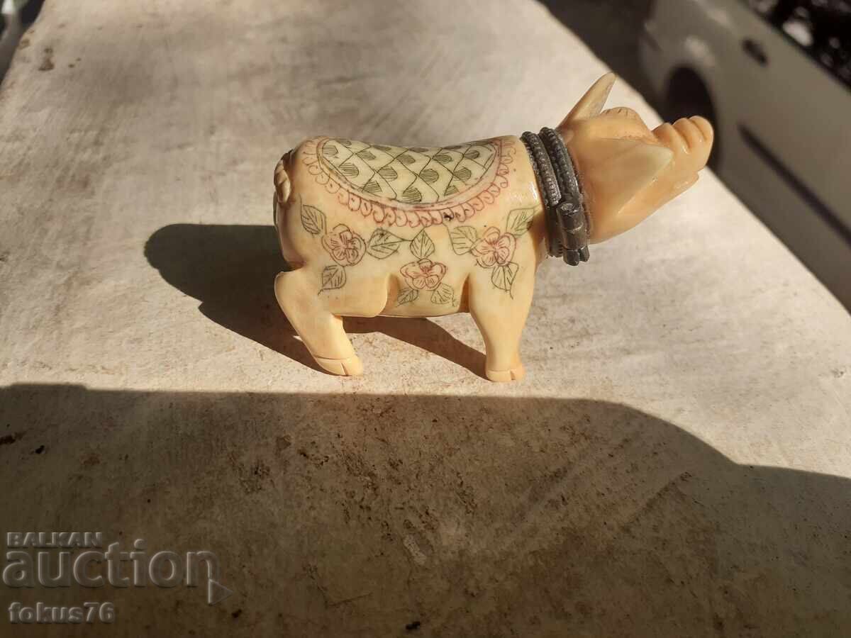 Cutie veche pentru priză de tabac porcușor fildeș