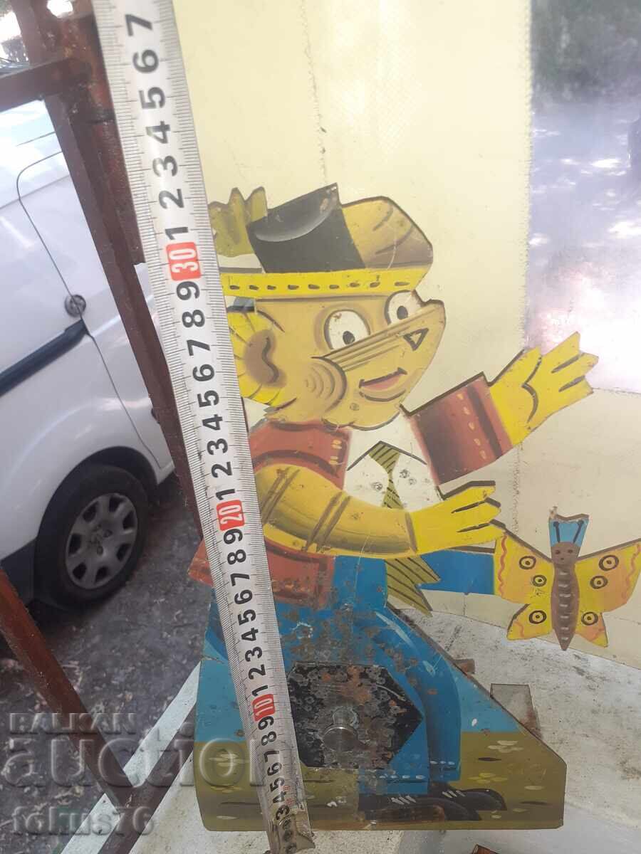 Veche țintă metalică bulgară de jucărie de la poligon pușcă urs - 7 Veche țintă metalică bulgară de jucărie de la poligon pușcă urs - 7