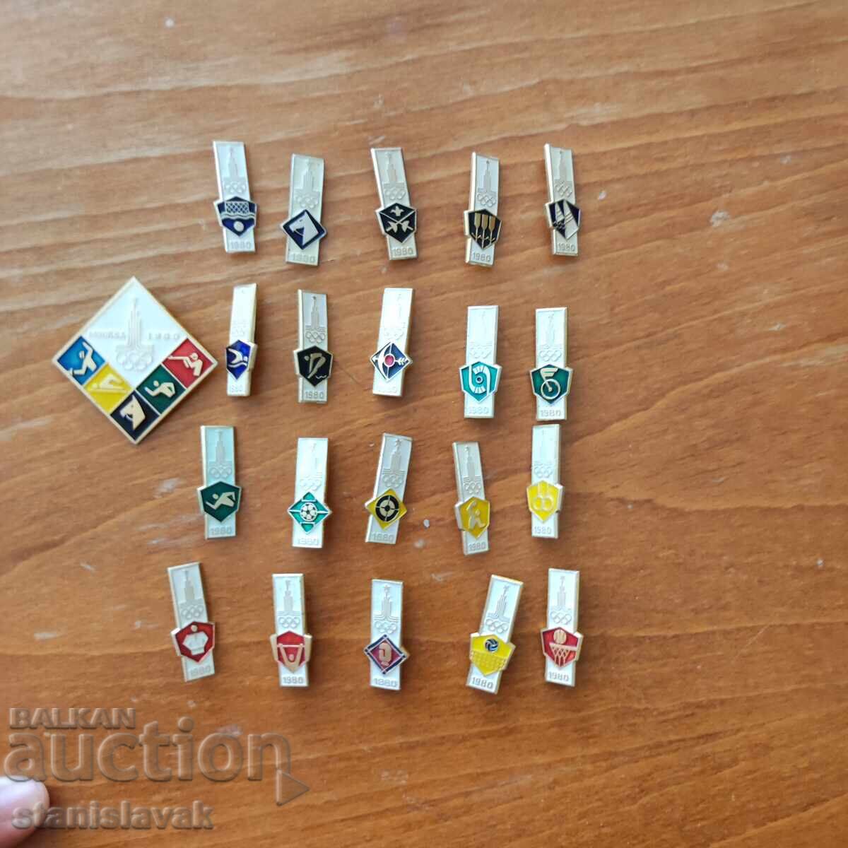 Colecție insigne Olimpiada Moscova 1980 Colecție insigne Olimpiada Moscova 1980