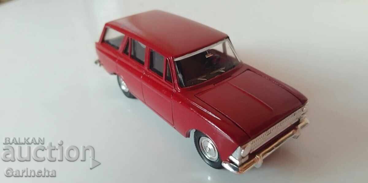 Москвич 427  СССР 1/43 с цена 120.00 лв. | € 61.36