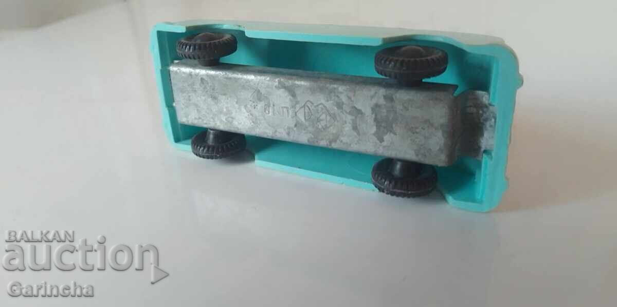 Livrarea Vechiul model rusesc al URSS