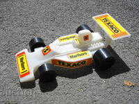 Social Plastic Car Bolid