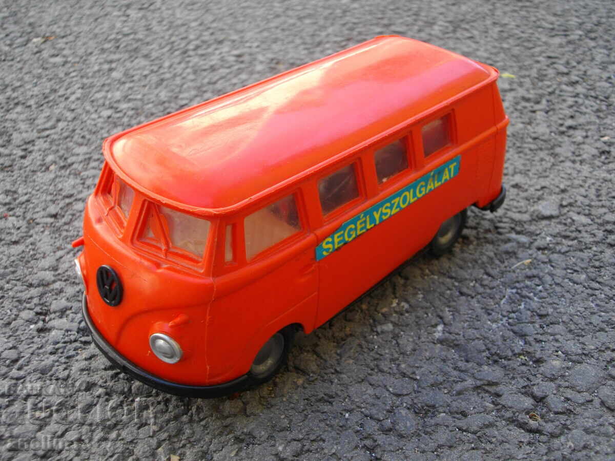 SOCIAL PLASTIC CAR VOLKSWAGEN BUS VOLKSWAGEN VW with price 75.00 BGN | € 38.35