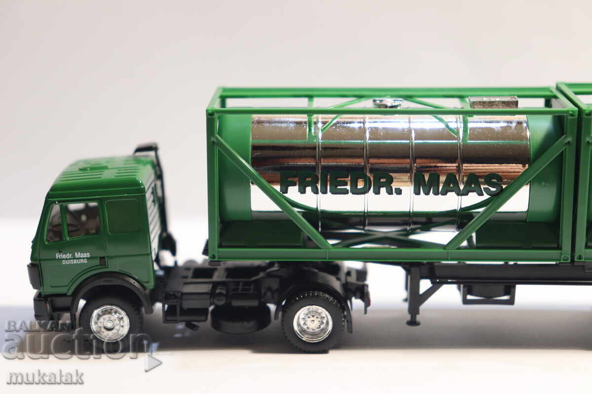 HERPA H0 1/87 MERCEDES CAMION CISTERNĂ TIR MODEL COLIȚĂ cu preț 30.00 BGN | € 15.34 HERPA H0 1/87 MERCEDES CAMION CISTERNĂ TIR MODEL COLIȚĂ cu preț 30.00 BGN | € 15.34