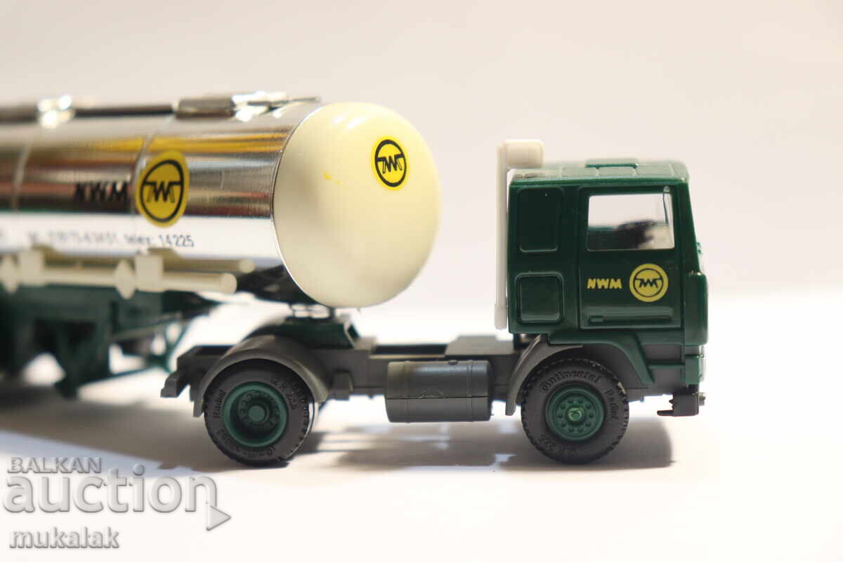 HERPA H0 1/87 VOLVO CAMION CISTERNĂ TIR MODEL COLIȚĂ - 5 HERPA H0 1/87 VOLVO CAMION CISTERNĂ TIR MODEL COLIȚĂ - 5