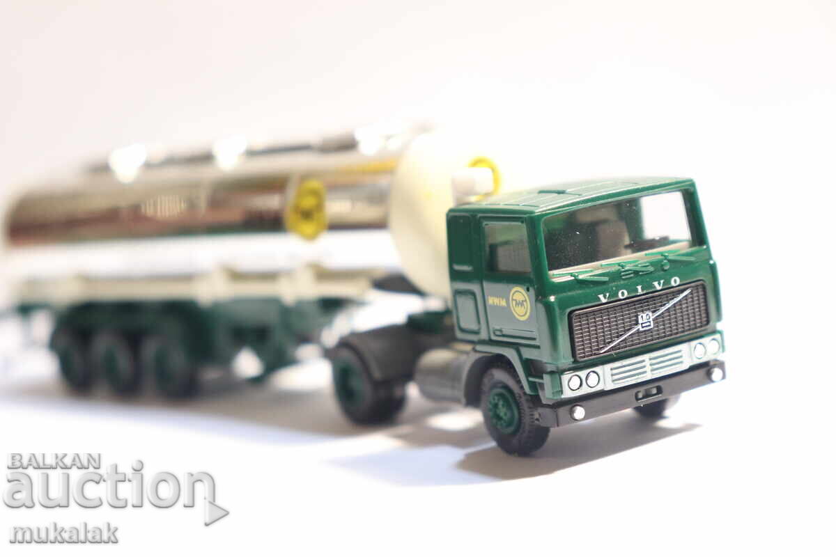 HERPA H0 1/87 VOLVO CAMION CISTERNĂ TIR MODEL COLIȚĂ - 7 HERPA H0 1/87 VOLVO CAMION CISTERNĂ TIR MODEL COLIȚĂ - 7