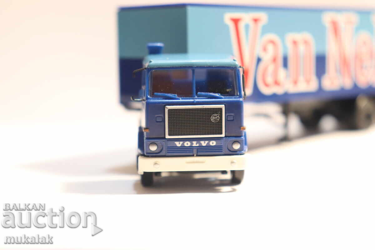 Licitație HERPA H0 1/87 VOLVO CAP DE TIR CAMION MODEL