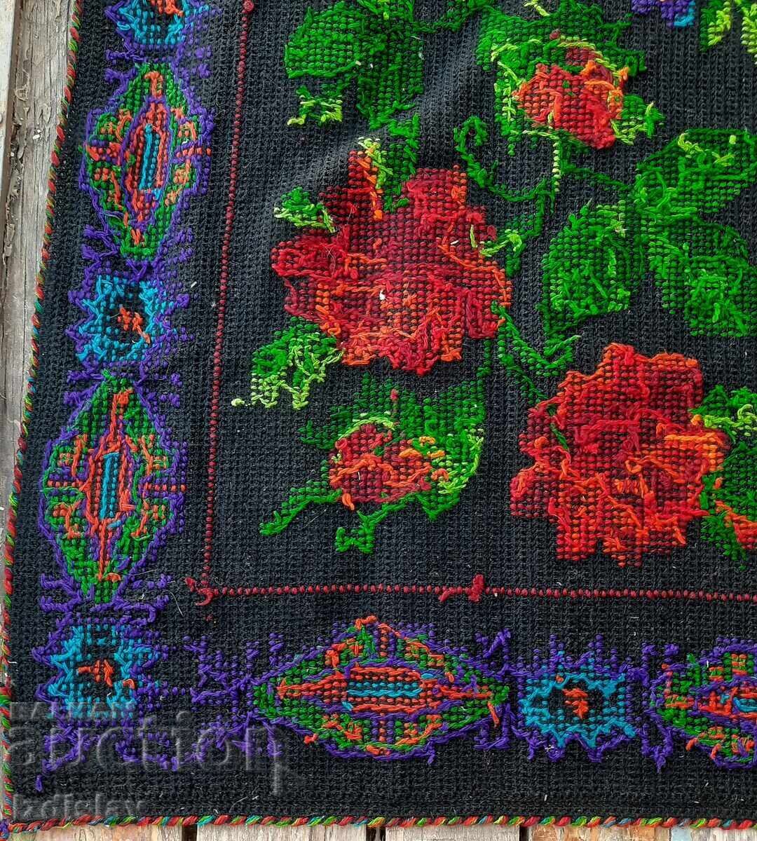 Livrarea Covor vechi pentru perete sau divan Livrarea Covor vechi pentru perete sau divan