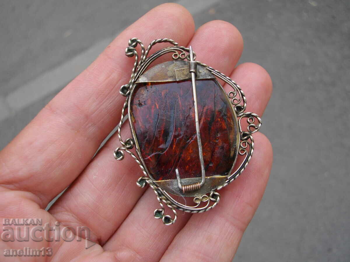 Veche broșă mare cu chihlimbar - 6