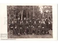 Old Photo of High School Students on a Field Trip E143