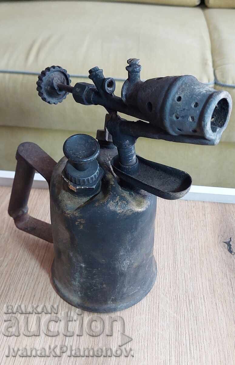 Auction Vintage Brass Gasoline Lamp (From the USSR) Auction Vintage Brass Gasoline Lamp (From the USSR)