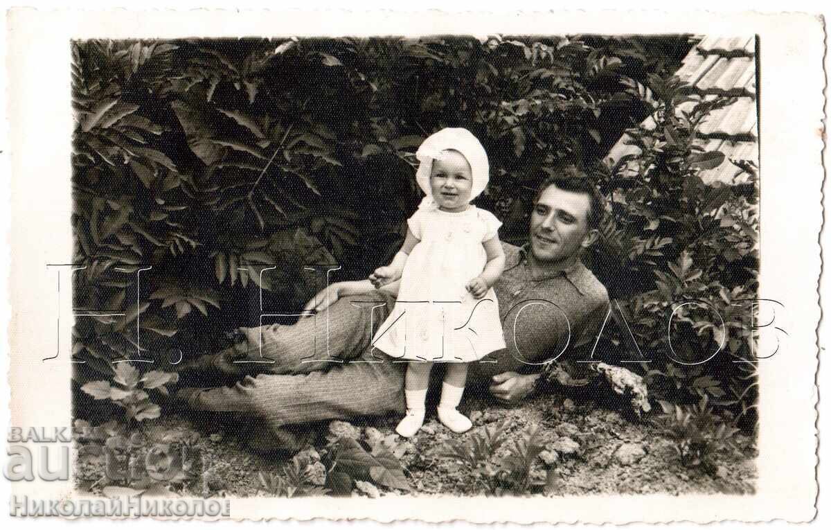 FOTOGRAFIE VECHE DRAGANOVA FETIȚA CU TATĂL SĂU FOTO KALITSOV E153