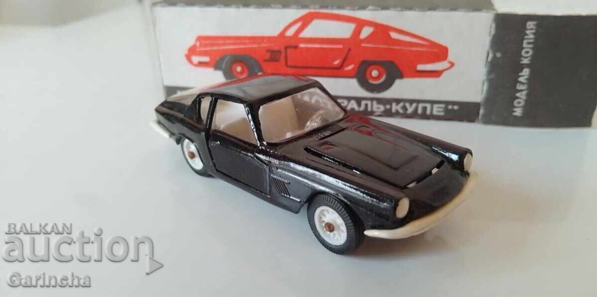 Model vechi rusesc URSS Maserati Mistral 1/43 cu preț € 13.00 | 25.43 BGN