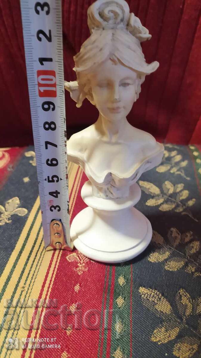 Δημοπρασία Αγαλματίδιο κοπέλας