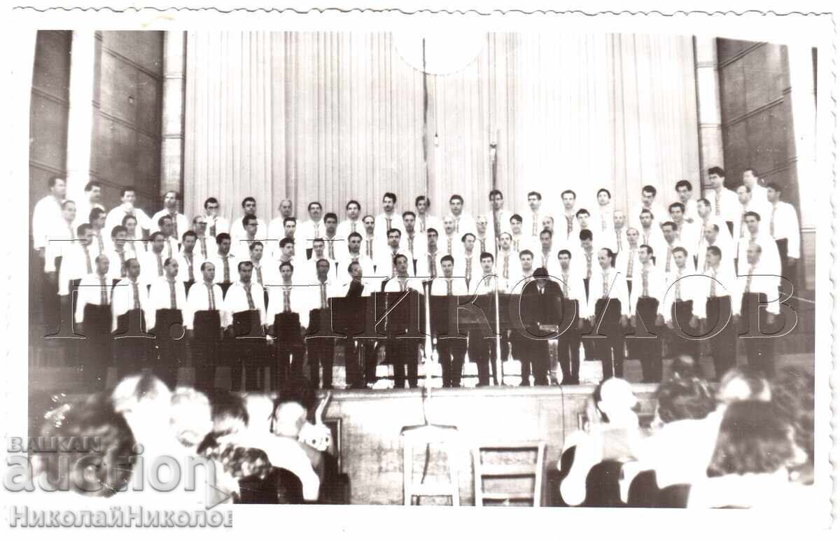 LARGE OLD PHOTOGRAPH MALE CHOIR E159