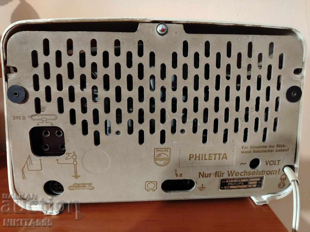 Μικρό βακελιτένιο ραδιόφωνο PHILIPS PHILETTA - 1959 με τιμή 400.00 BGN | € 204.52