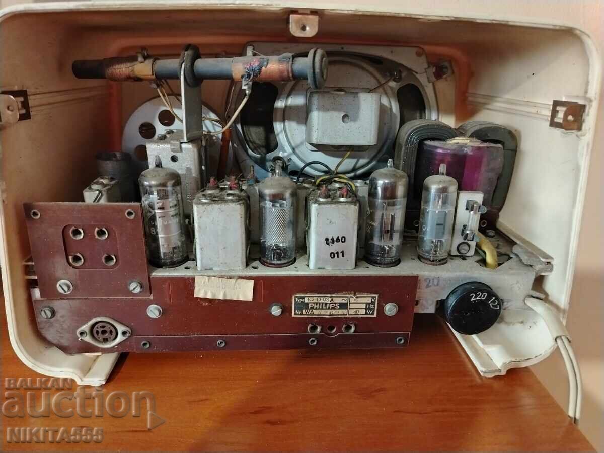Μικρό βακελιτένιο ραδιόφωνο PHILIPS PHILETTA - 1959 - 5